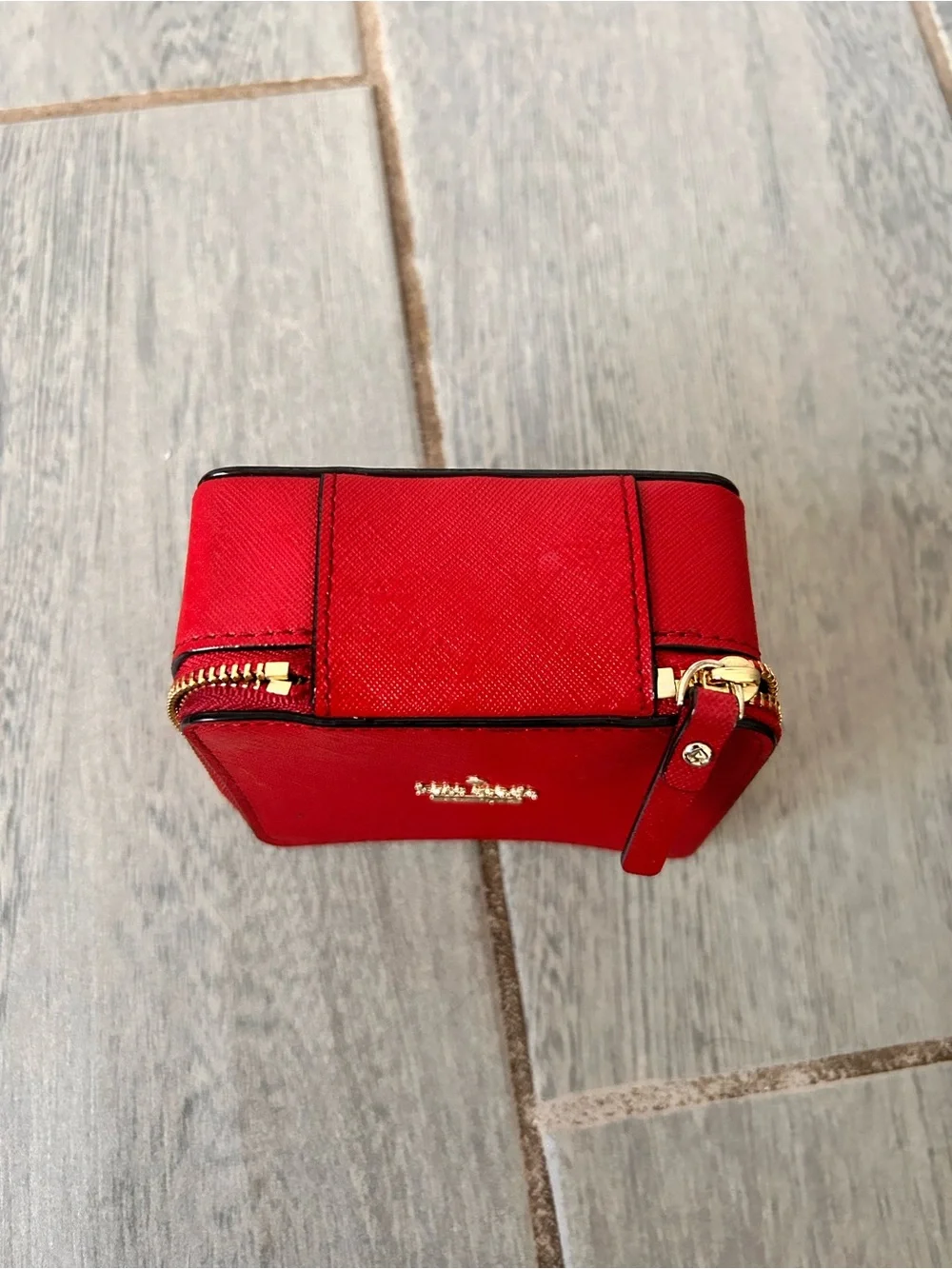kate spade excellent just